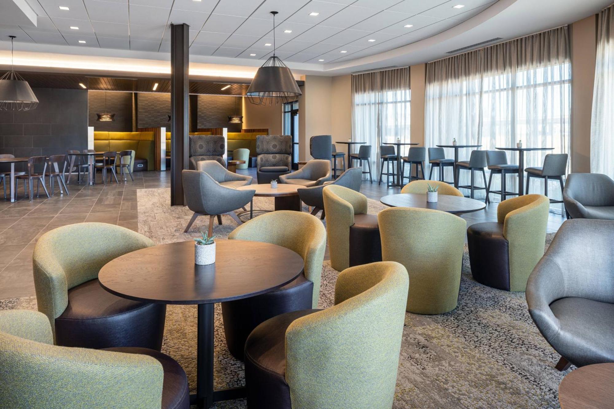 Courtyard By Marriott Petaluma Sonoma County Hotel Exterior foto